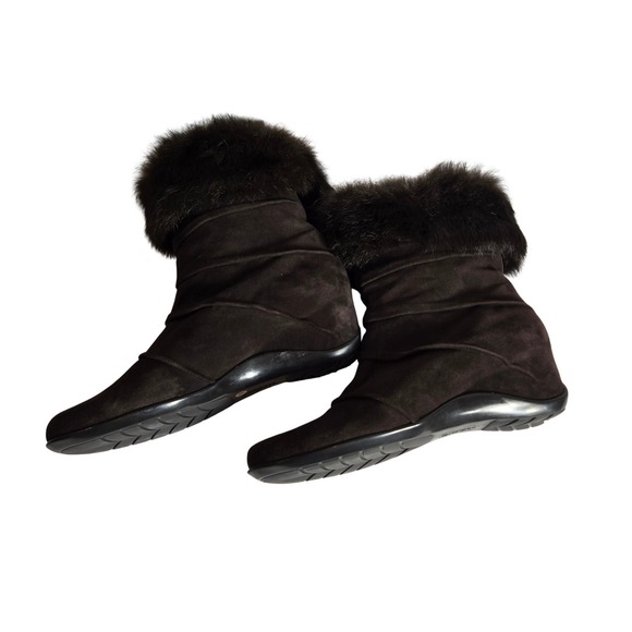Aquatalia Chocolate Brown Suede Fur Trim Pull on Wedge Boots Women's Size 9 - Picture 2 of 10